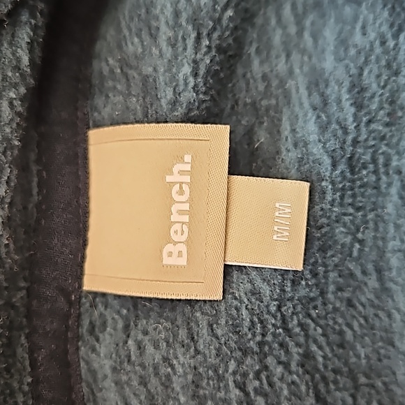 Bench sweater size medium in blue - Picture 2 of 2